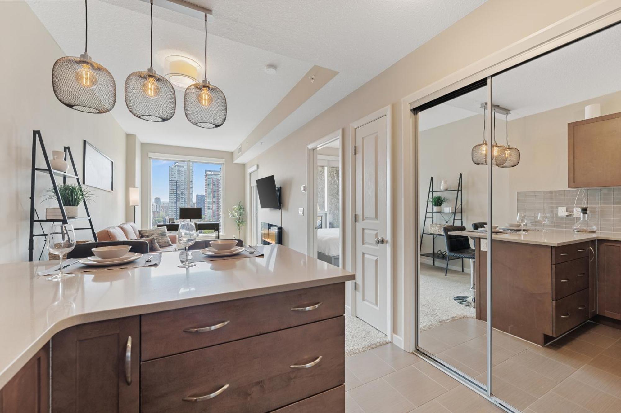 Heart Of Downtown Calgary Spacious Luxury Condo With Stunning Views And Premium Amenities Εξωτερικό φωτογραφία